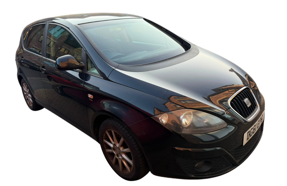 For-sale-sleek-black-2011-SEAT-Altea-TDI-CR-SE-STOKECARS